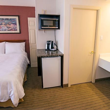 Holiday Inn Hinton By Ihg Ngoại thất bức ảnh