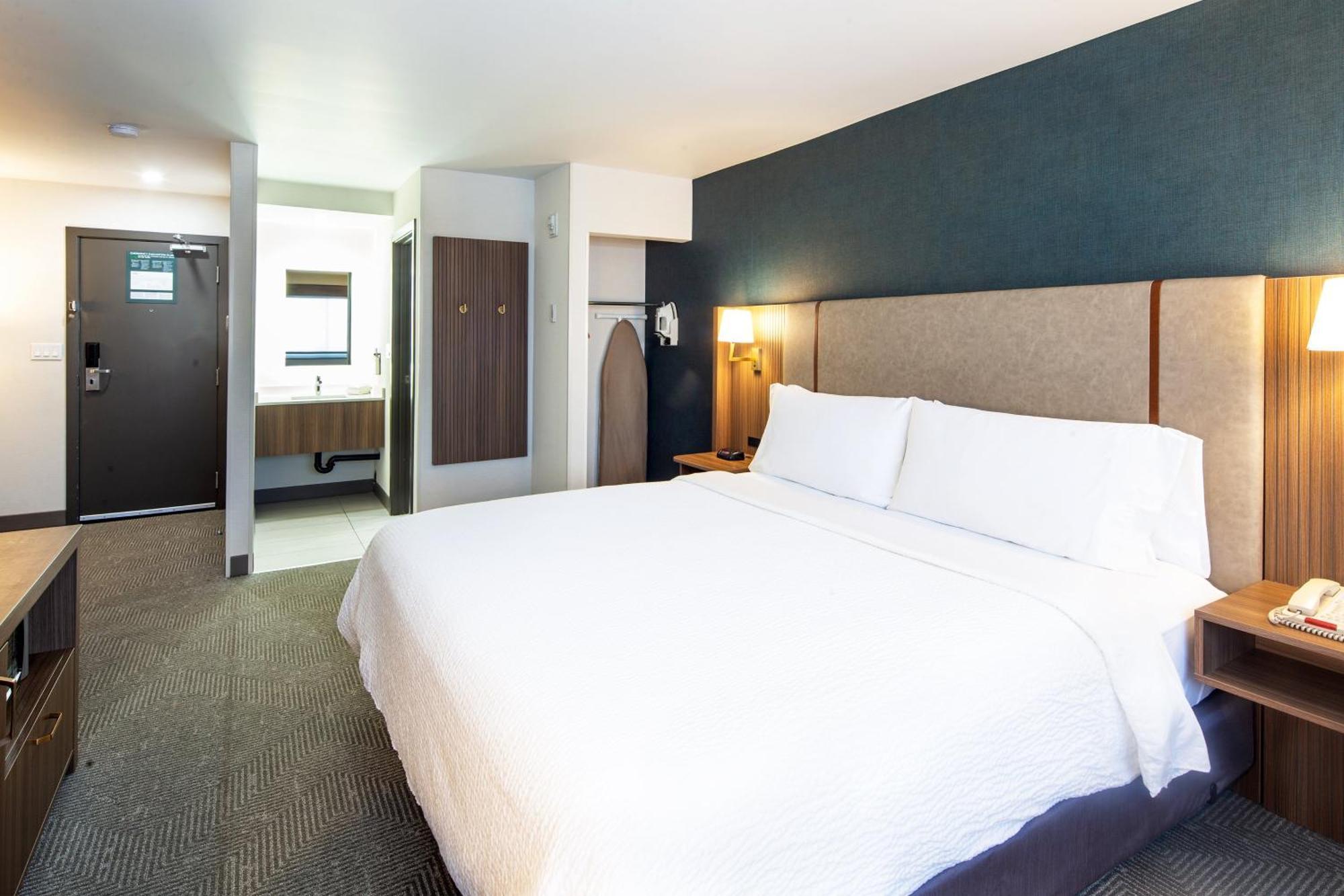Holiday Inn Hinton By Ihg Ngoại thất bức ảnh