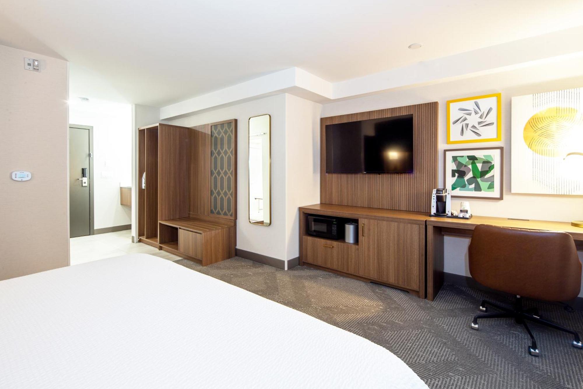 Holiday Inn Hinton By Ihg Ngoại thất bức ảnh