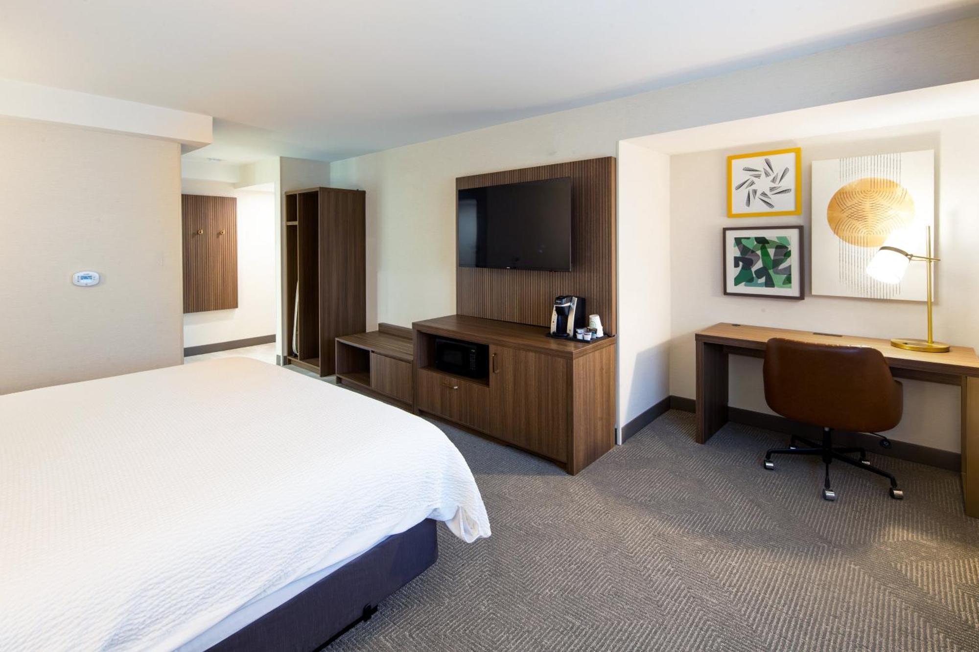 Holiday Inn Hinton By Ihg Ngoại thất bức ảnh