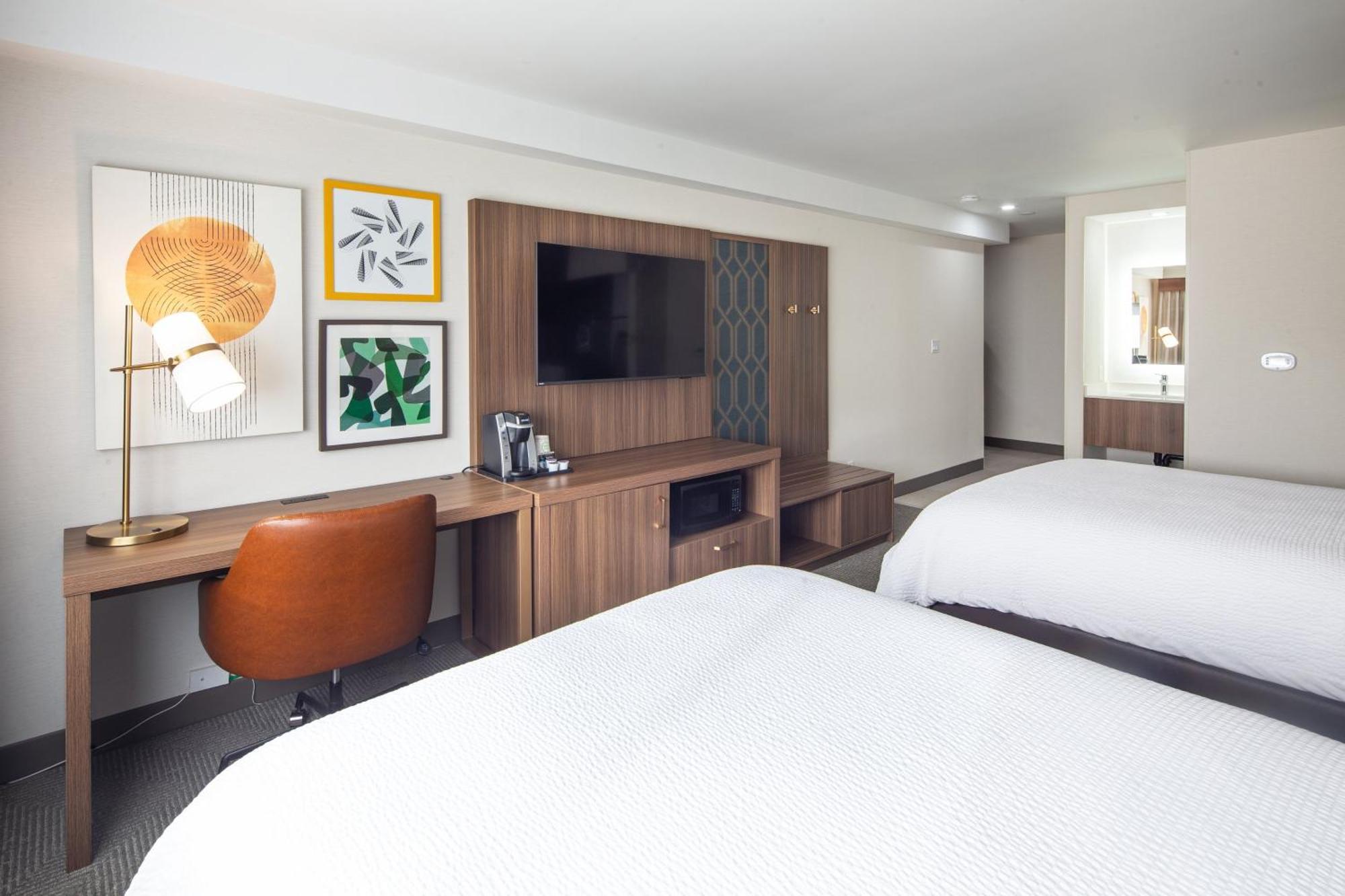 Holiday Inn Hinton By Ihg Ngoại thất bức ảnh