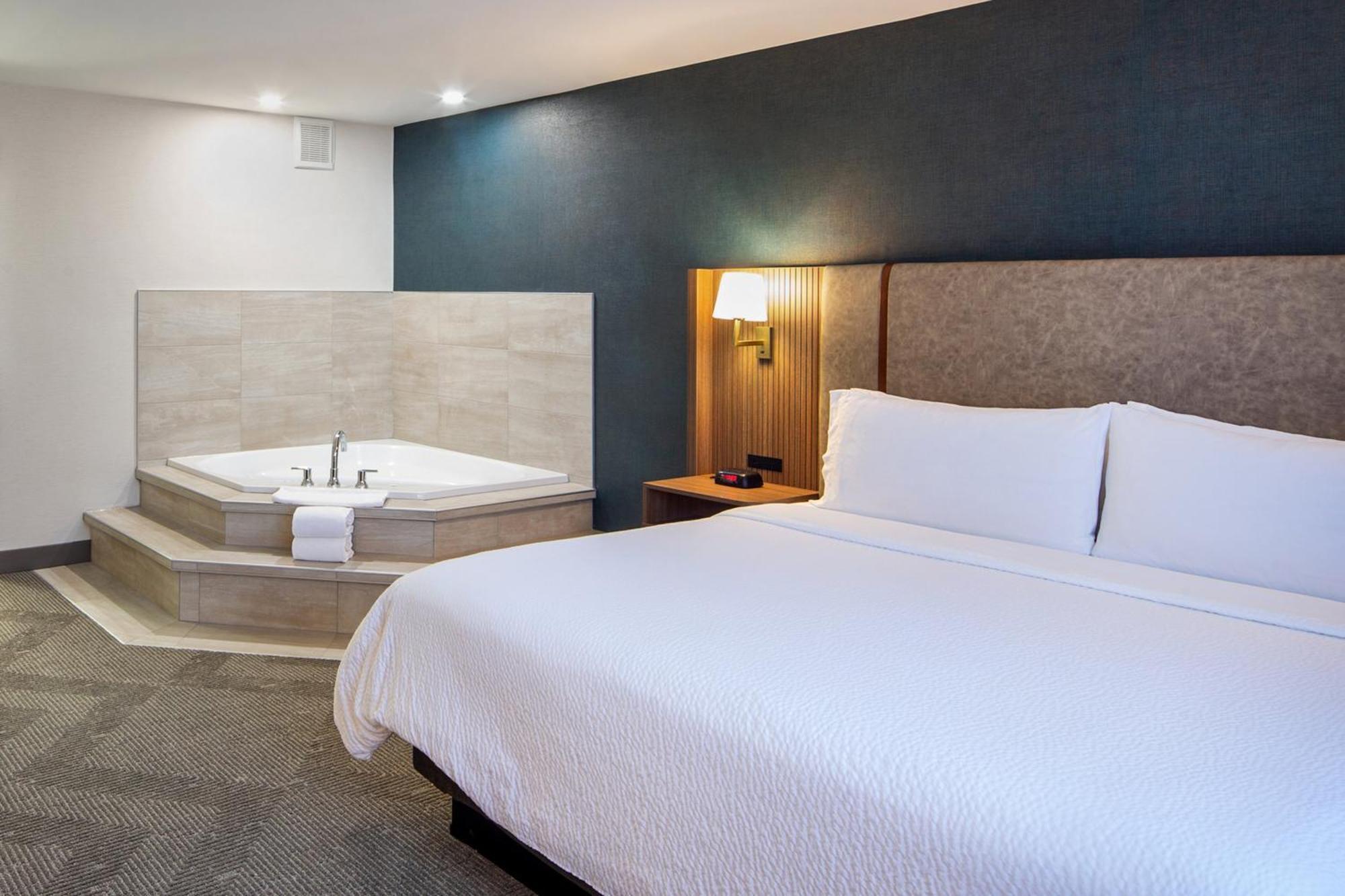 Holiday Inn Hinton By Ihg Ngoại thất bức ảnh